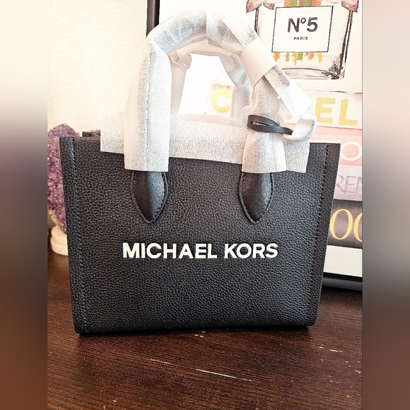Michael Kors Black Handbag - Picture 6 of 6